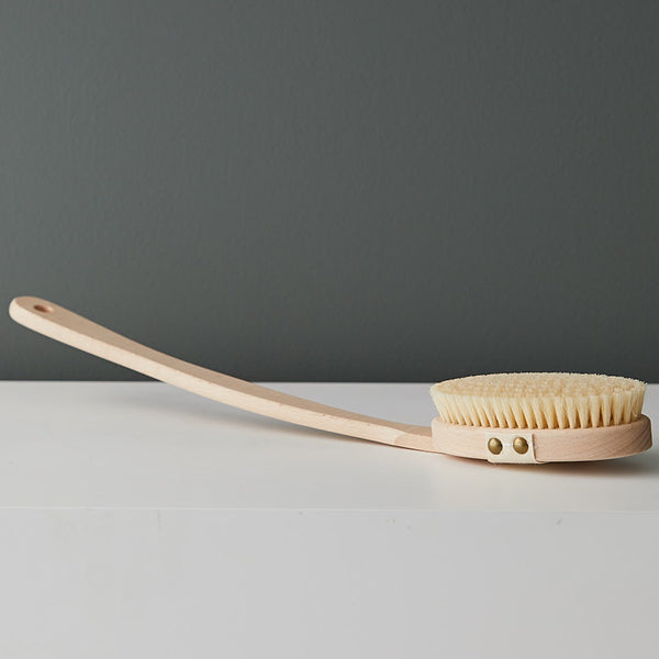 Keller Bürsten Curved Bathbrush with natural bristles and FSC wood handle